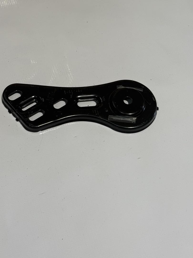 17-on xt5 traverse enclave acadia blazer xt6 Bracket, Front Cradle Mount Bolt