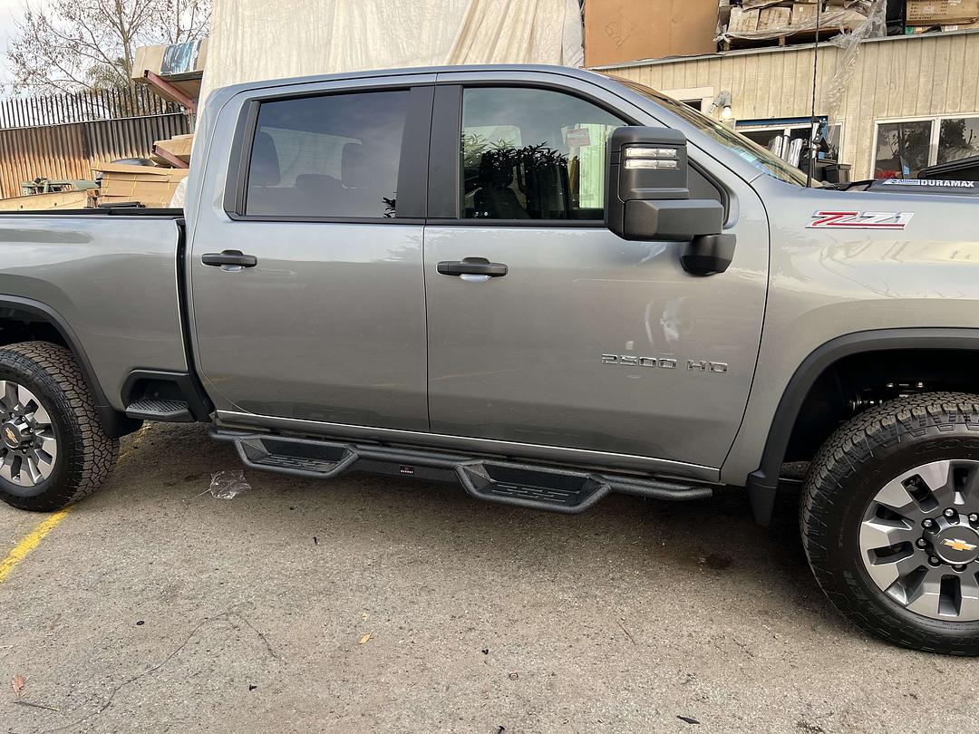 19-27 Chevrolet Silverado GMC Sierra crew cab magnus off road powder coated running boards steppers