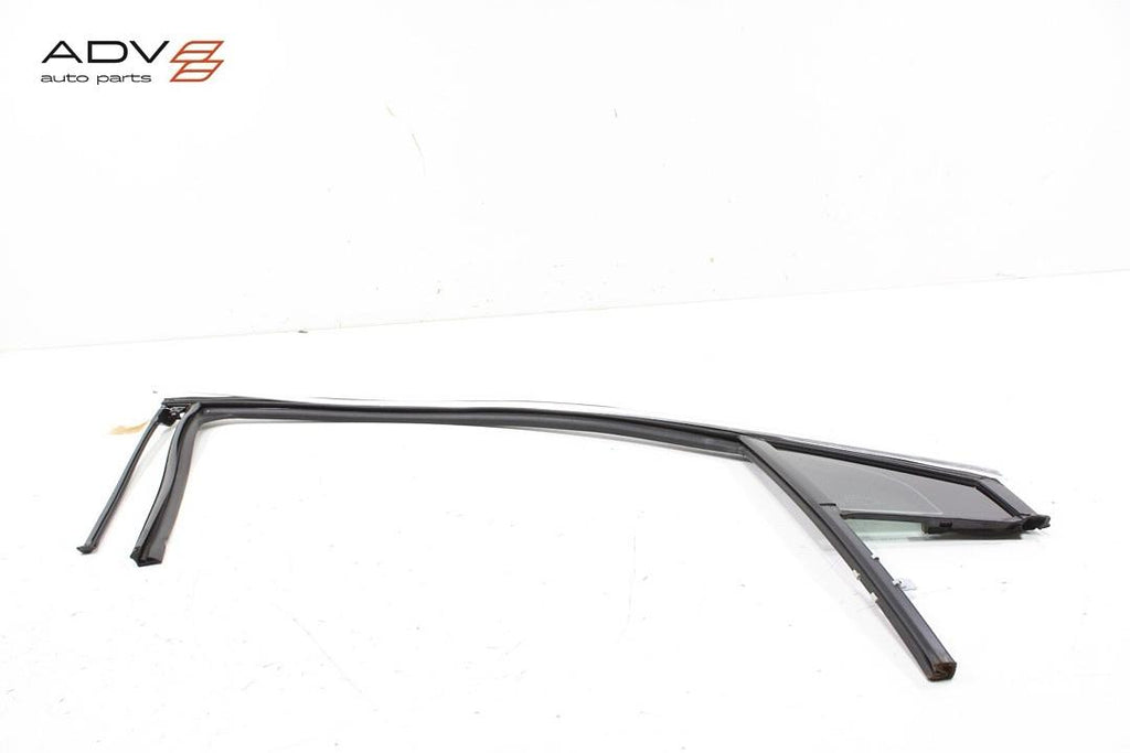2020 - 2025 CADILLAC XT6 FRONT RIGHT SIDE DOOR WINDOW GLASS RUN CHANNEL SEAL OEM
