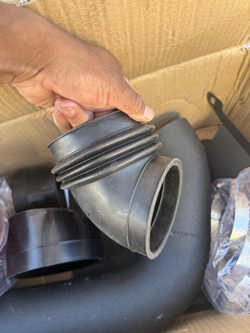 Open Box - 04-05 Chevy Silverado / GMC Sierra 2500HD 3500 6.6L air intake