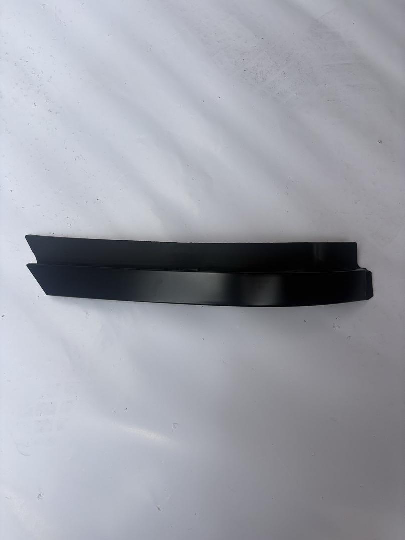 GM OEM 16-19 Silverado 1500 Front Bumper Bumper Components-Filler Panel
