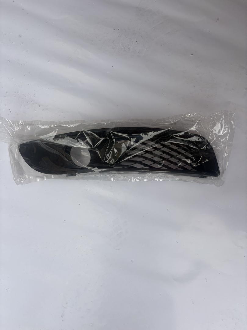 12-16 Impala Limited Front Bumper Grille Grille Components-Bezel OEM GM