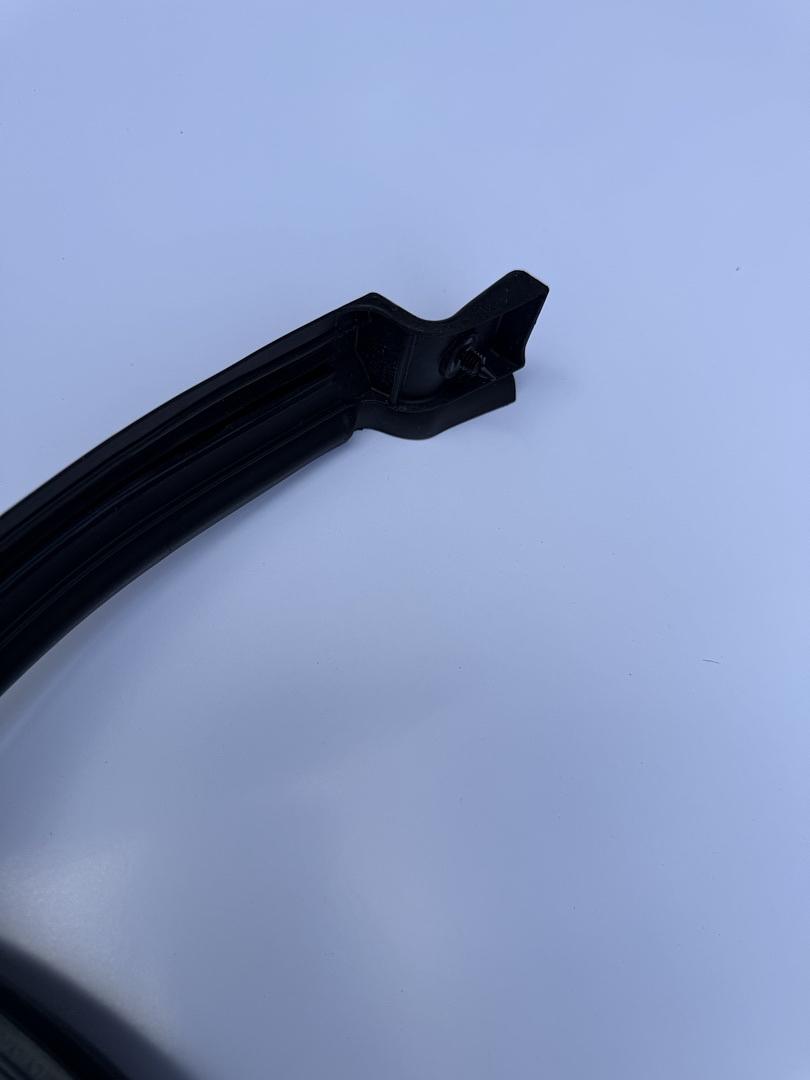 23286283 | 2014-2019 Chevrolet GMC Rear Driver Side Door Weatherstrip GM Genuine