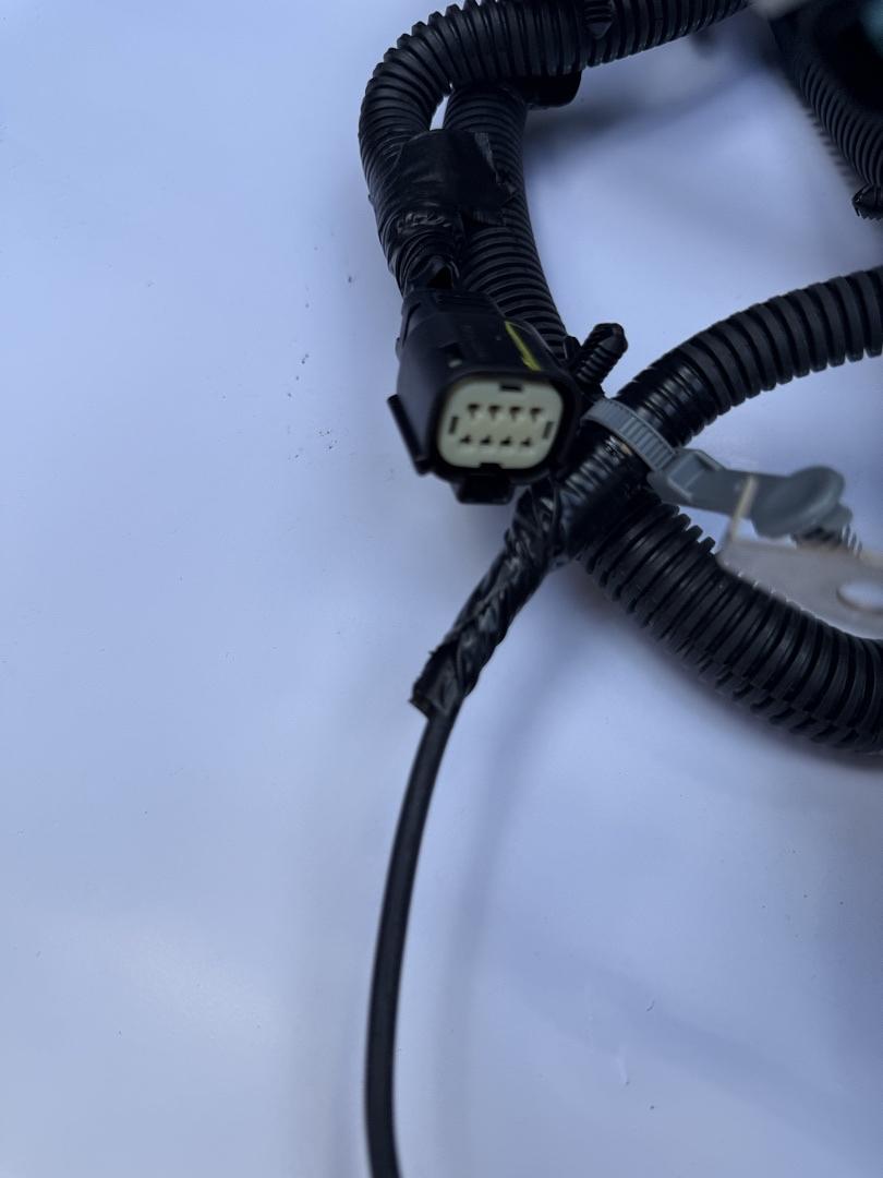 8402668 | 2016 Cadillac Escalade Genuine Parts Headlamp Wiring Harness