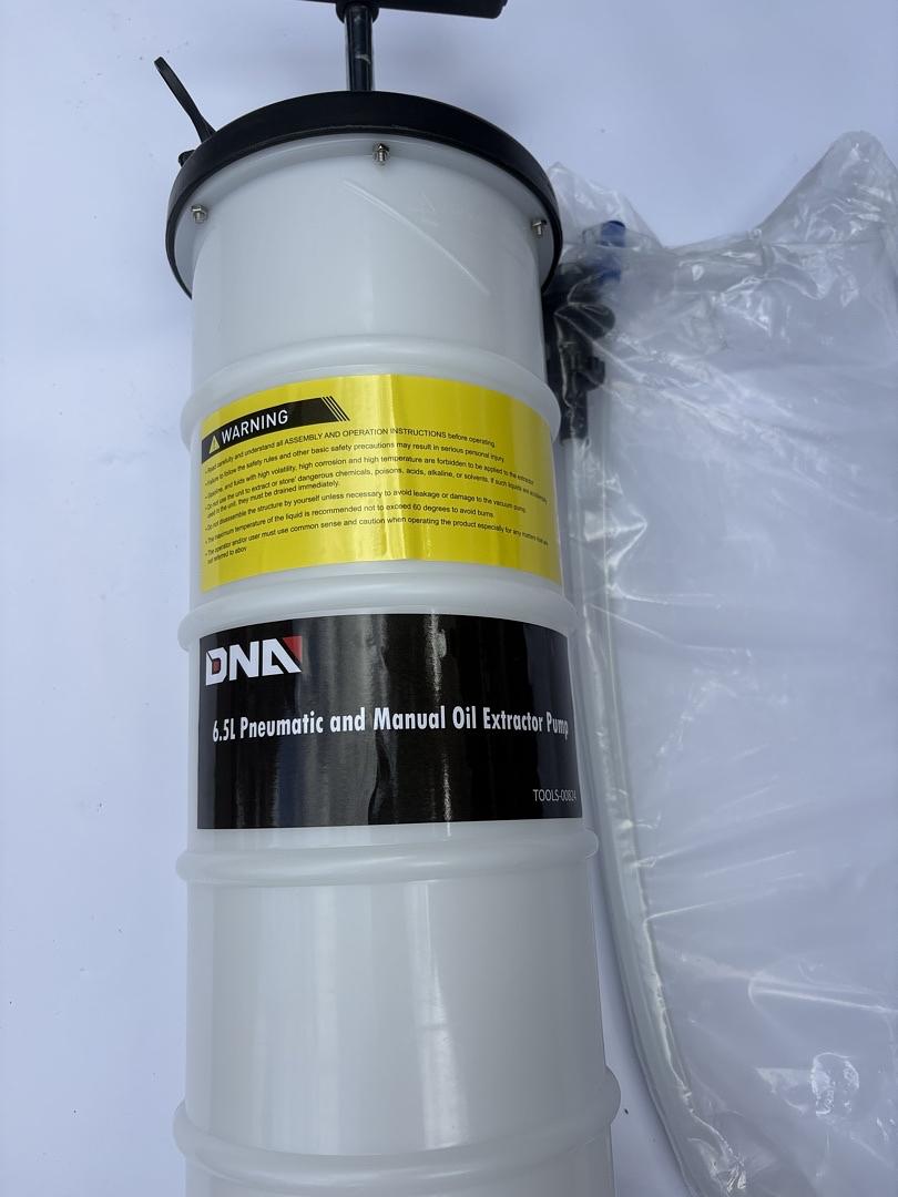 6.5L Pneumatic and Manual Oil Extractor Pump Extended Oil Suction Hose A Brake Bleeding Hose for Automotive Fluids Vacuum Evacuation