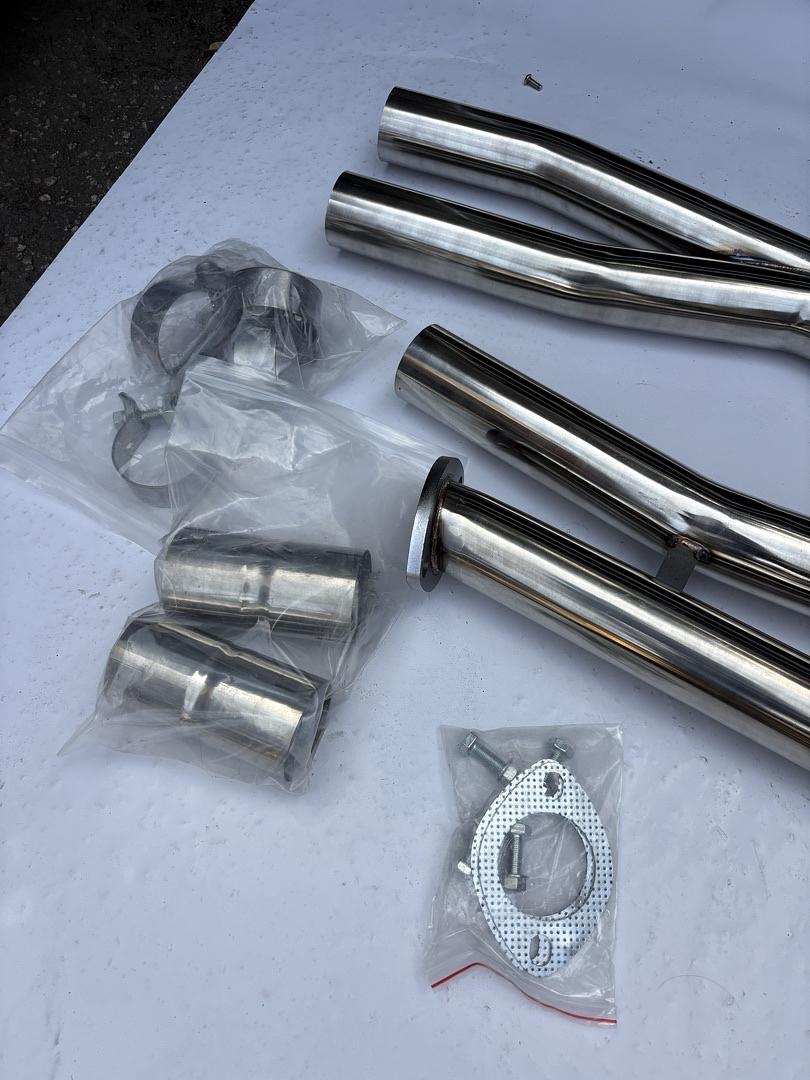 97-04 Chevy Corvette 2.25'' 3 in. ID V Band Exhaust X-Pipe - Stainless Steel