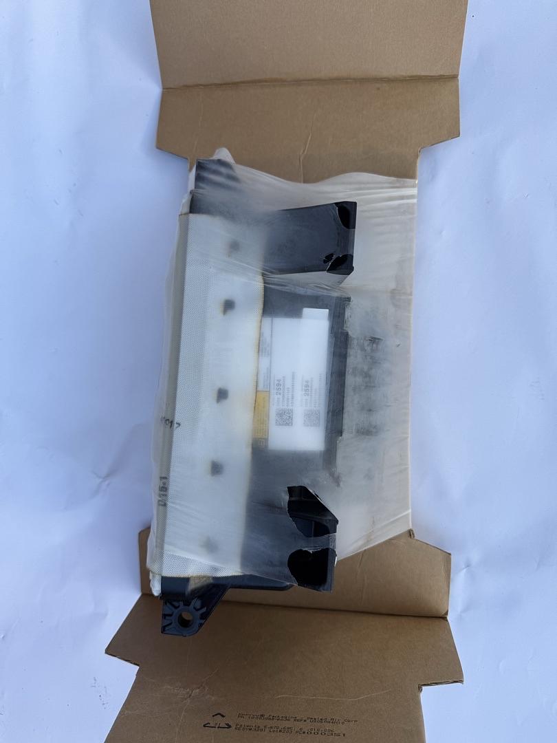 23232594 | Instrument Panel Air Bag fits: 2016 Chevrolet Express 2500 van passenger da