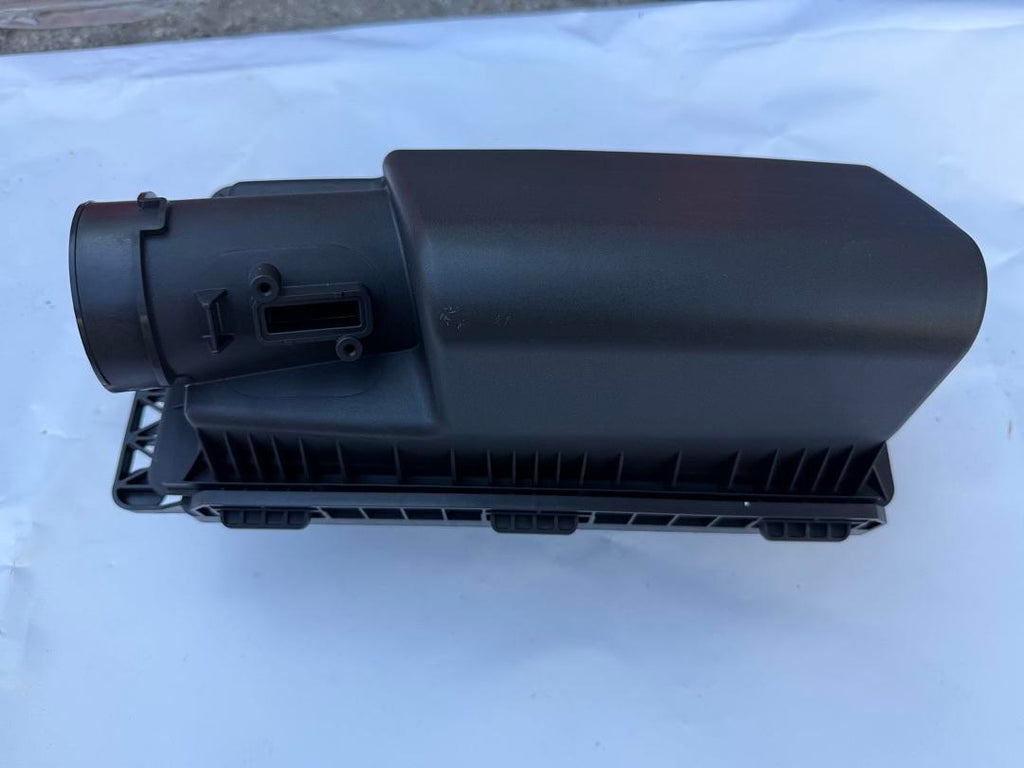 84009416 | Air Cleaner Fits 16-18 CADILLAC CT6 2.0L