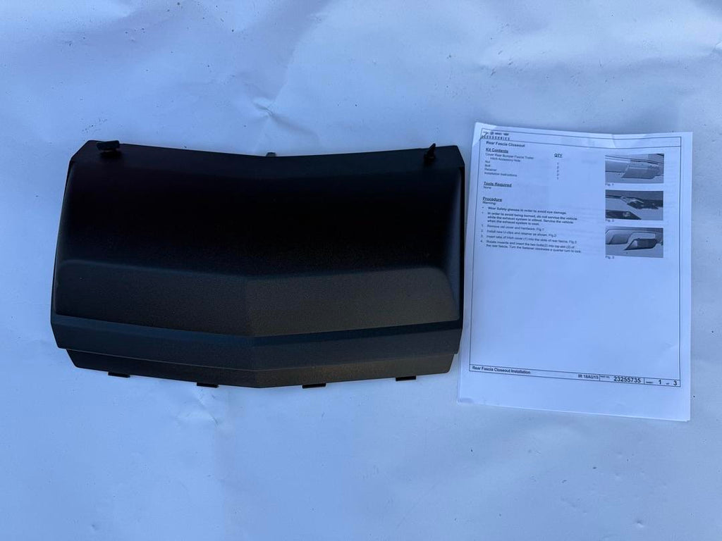 84058072 | 2017-2026 Cadillac XT5 Trailer Hitch Close Out Panel BLACK