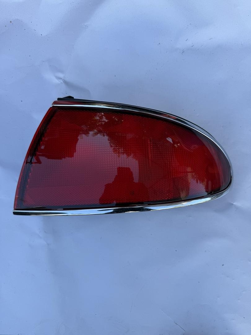 19149890 | 1997-2005 Buick Century RH Passenger Tail Light Lamp OEM
