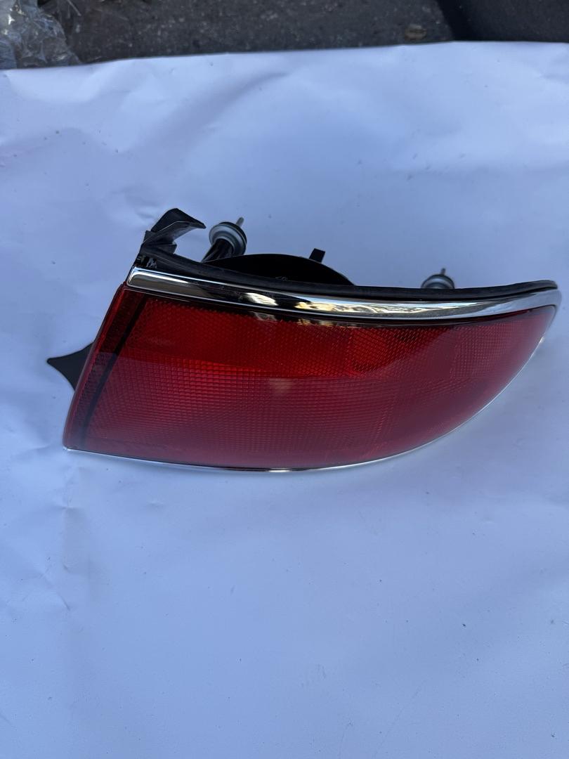 19149890 | 1997-2005 Buick Century RH Passenger Tail Light Lamp OEM