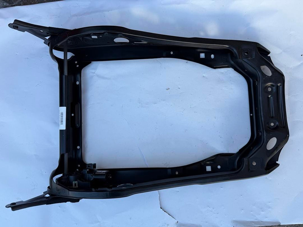 84301091 | Front Seat Back Frame 2016-2020 cadillac ct6 84107590