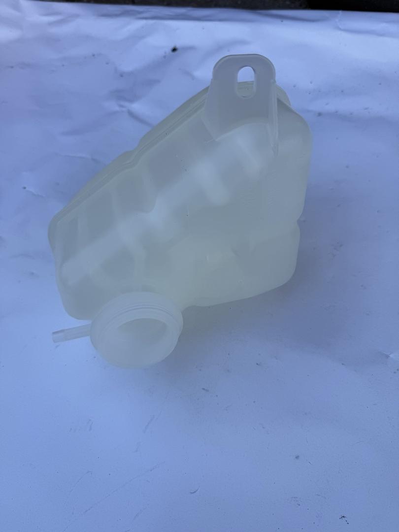 Radiator Surge Tank 07-12 gm