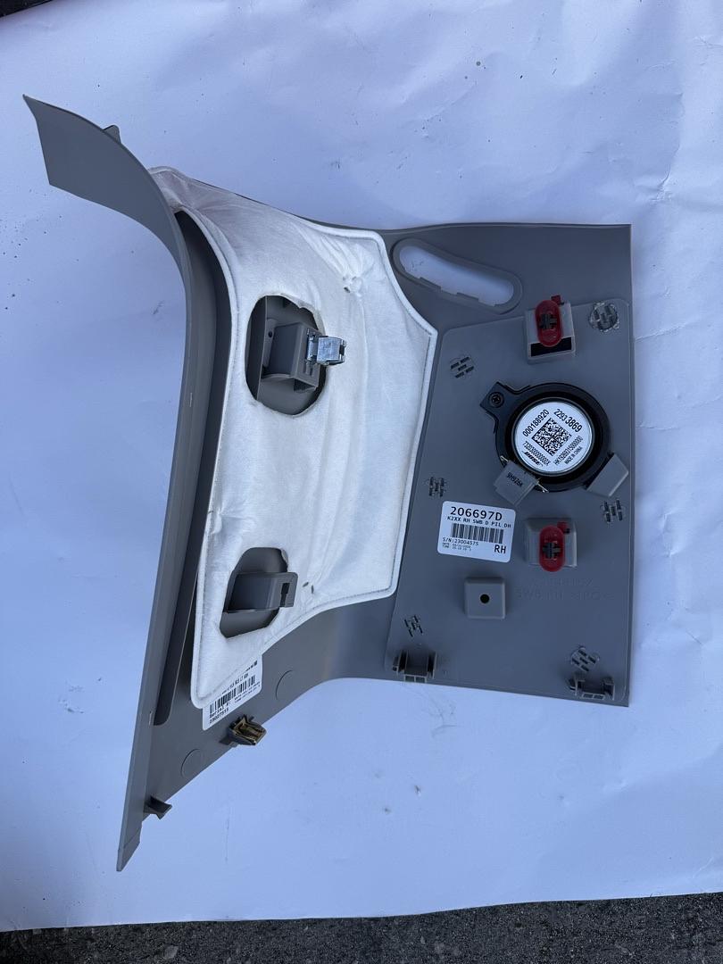 23260179 | 15-20 CADILLAC Escalade Quarter Panel Interior Trim-Upper Qtr Trim