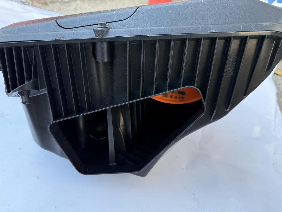 22935824 | ENGINE Air INTAKE Cleaner 2016 ATS V