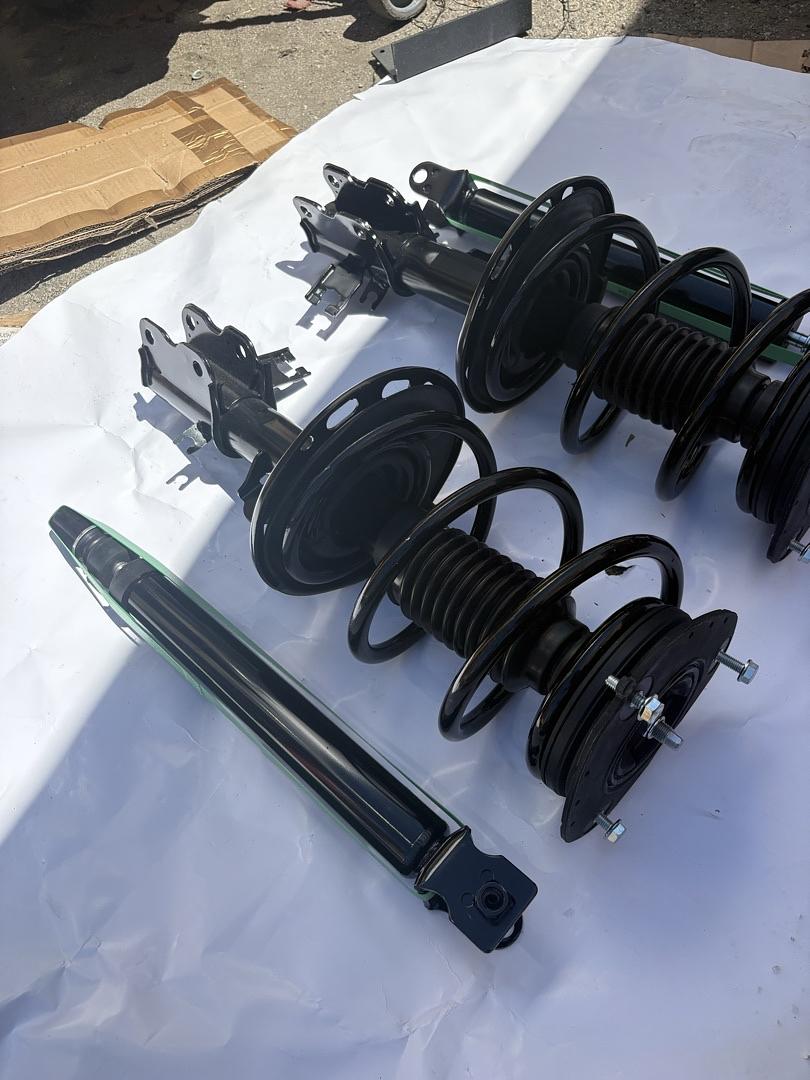 09-14 Nissan Maxima Front And Right And Rear Left And Right Struts And Coils