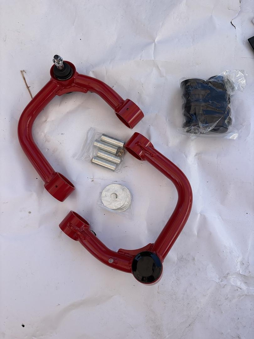 03-24 Toyota 4Runner Front Control Arms