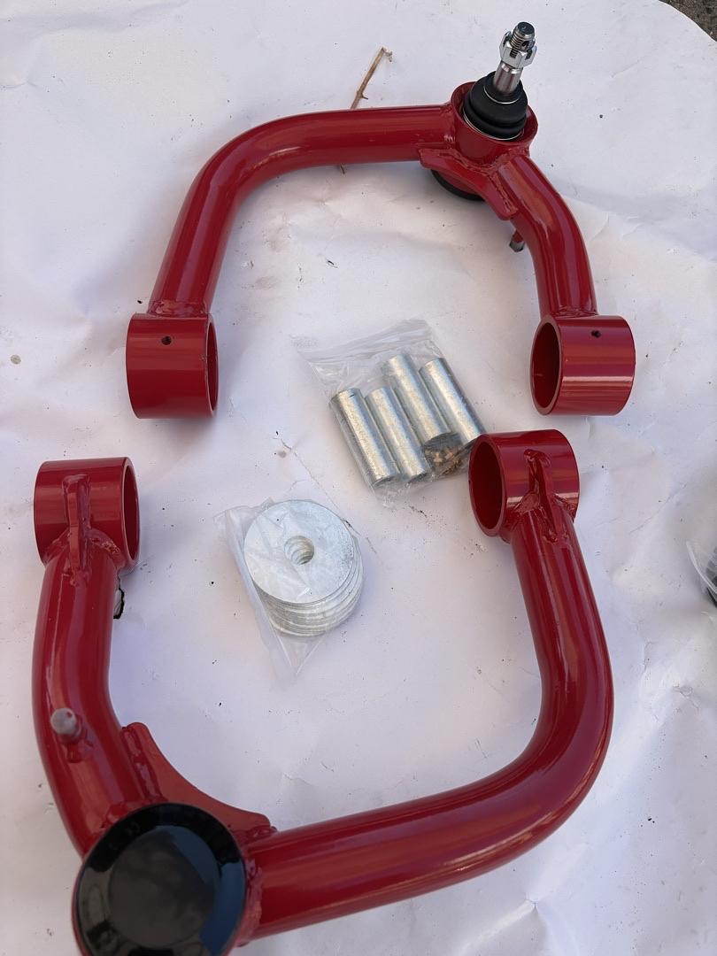 03-24 Toyota 4Runner Front Control Arms