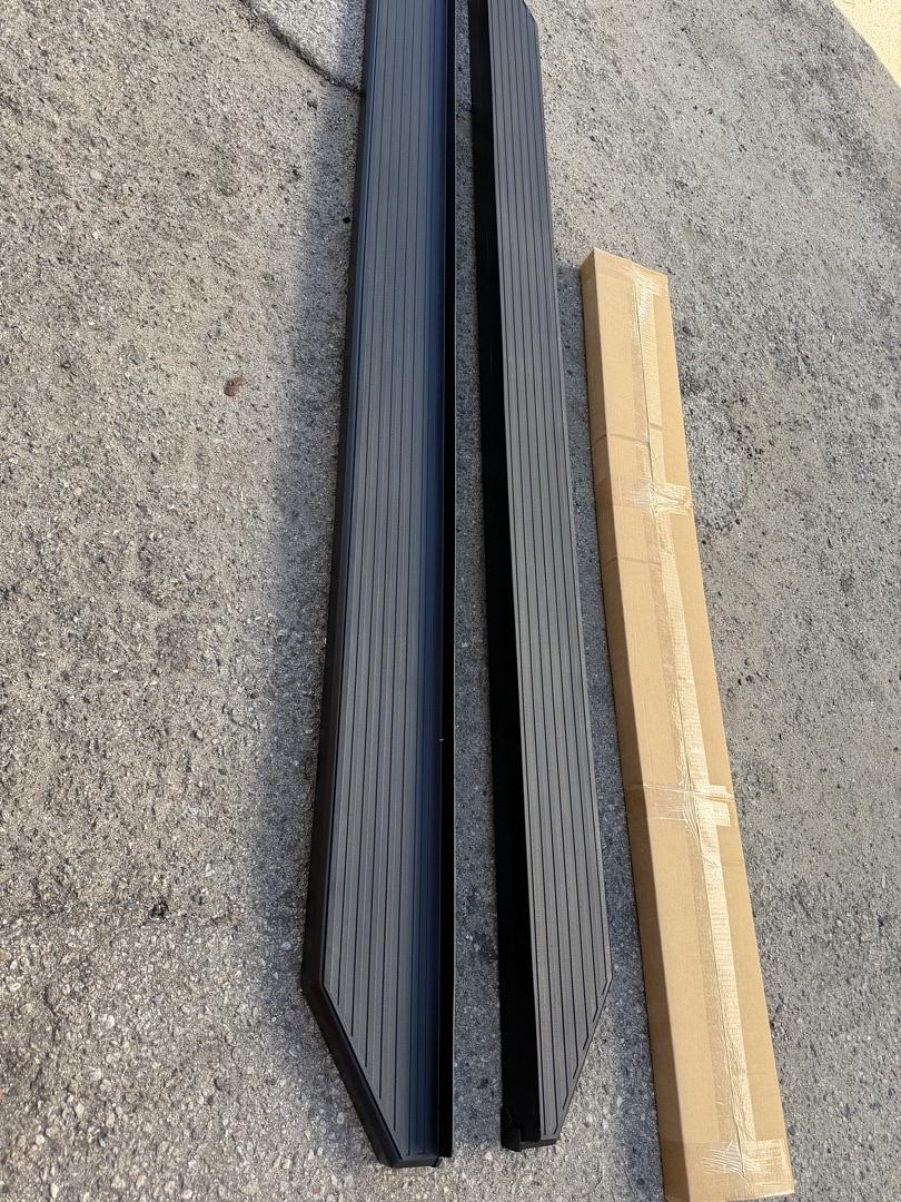 21-26 CHEVY SUBURBAN BLACK 6” POINTY FLAT STYLE
