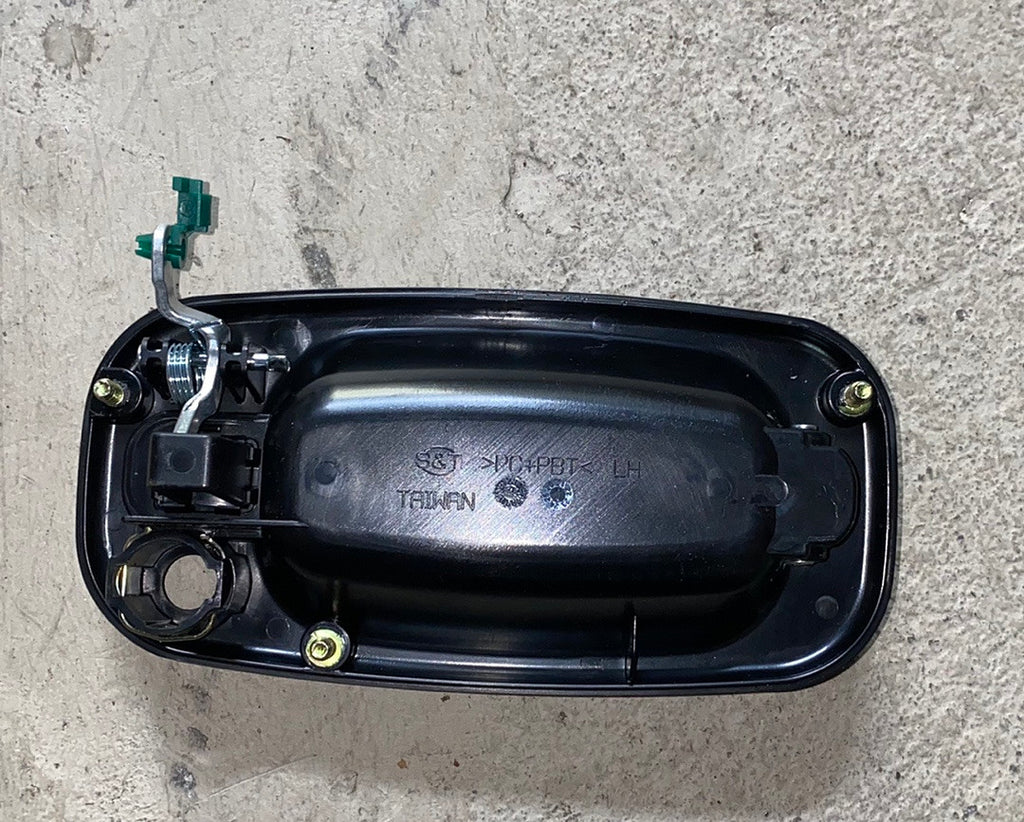 GR0418R1 D104 99-06 CHEVY SILVERADO/GMC SIERRA BLACK DRIVER SIDE REAR LEFT OUTER DOOR HANDLE