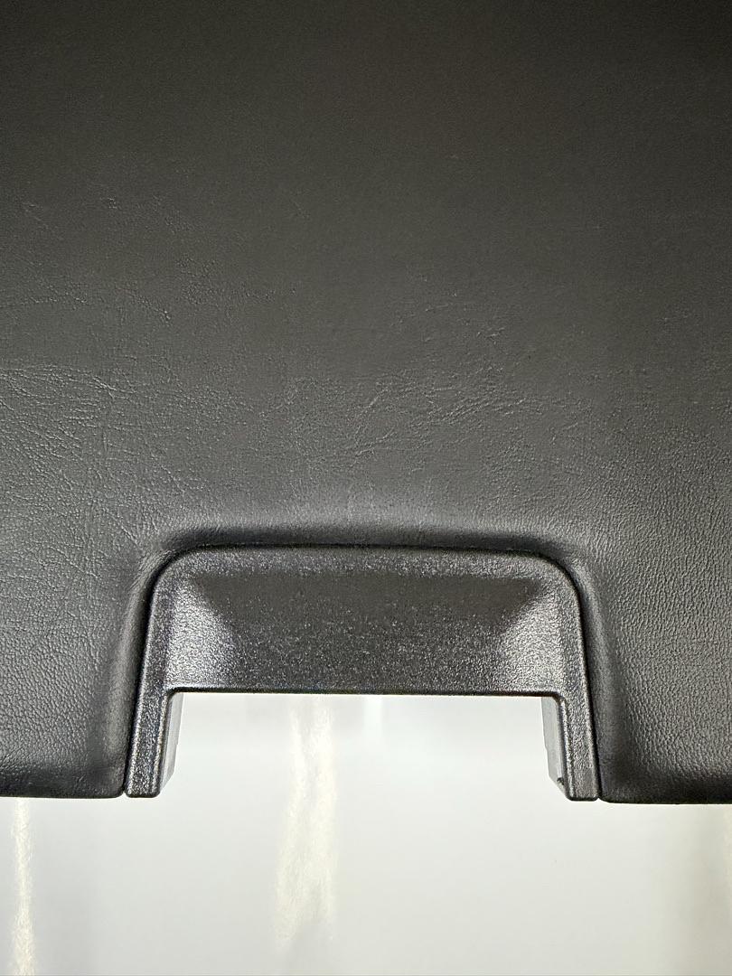 07-14 Silverado/Avalanche/Tahoe/Suburban/Sierra Center Console Arm Rest Lid Latch Kit black