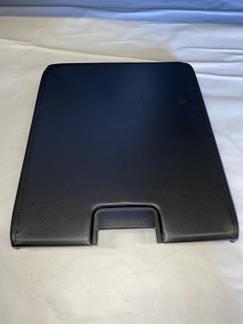 07-14 Silverado/Avalanche/Tahoe/Suburban/Sierra Center Console Arm Rest Lid Latch Kit black