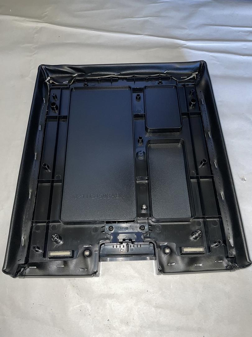 07-14 Silverado/Avalanche/Tahoe/Suburban/Sierra Center Console Arm Rest Lid Latch Kit black