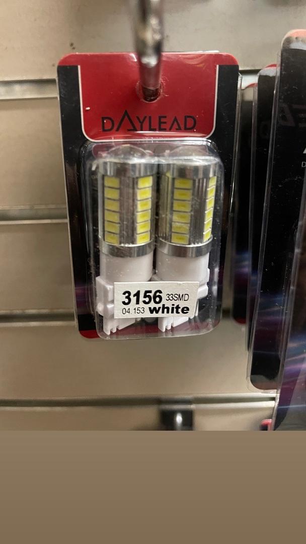 3156 WHITE DAYLEAD PAIR OF LED BULBS