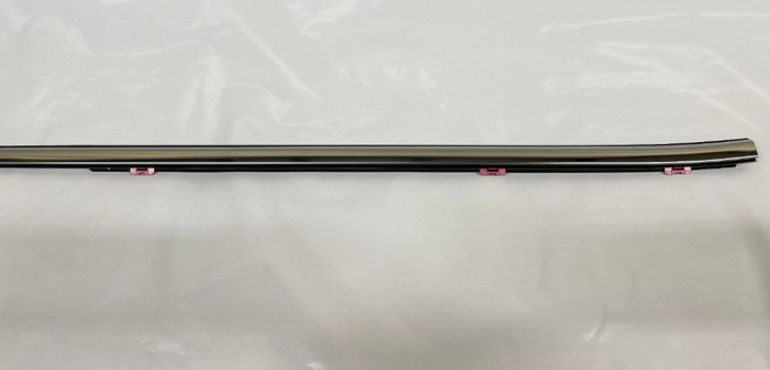 84842461 | 2019-2026 Silverado Sierra Crew Cab Front  Molding Chrome OEM GM