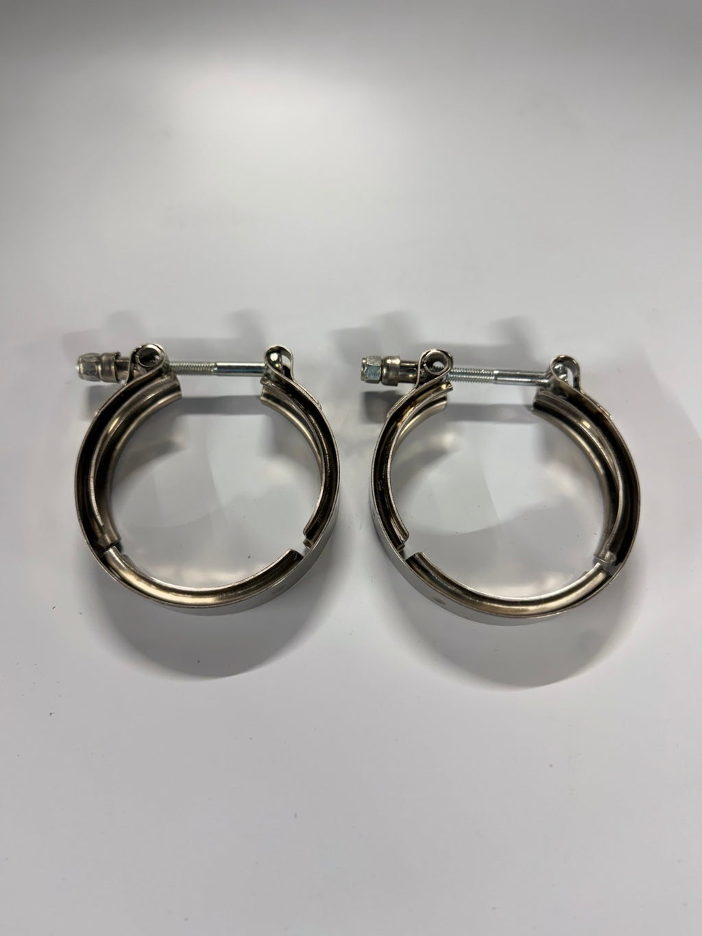 VC-325 V-band clamps, 2-piece pack, original product photo 1