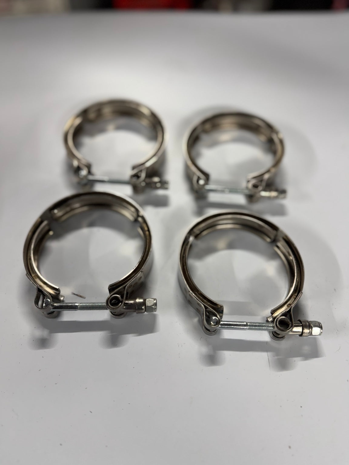 VC-325 V-band clamps, 4-piece pack, original product photo 2