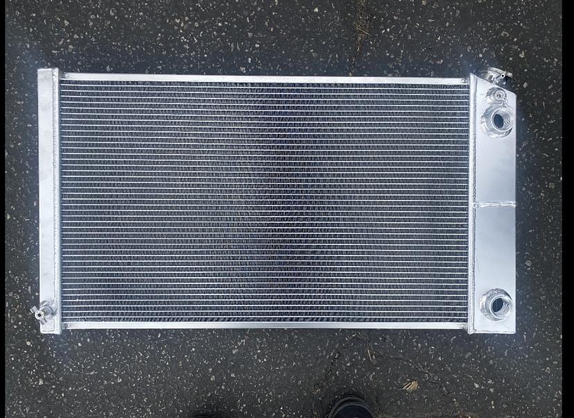 LS LT SWAP RADIATOR (1968-72 A-BODY, 1973-87 C10 TRUCK) 36X21X6 20LBS SE-RA-CHEVY68-LSX