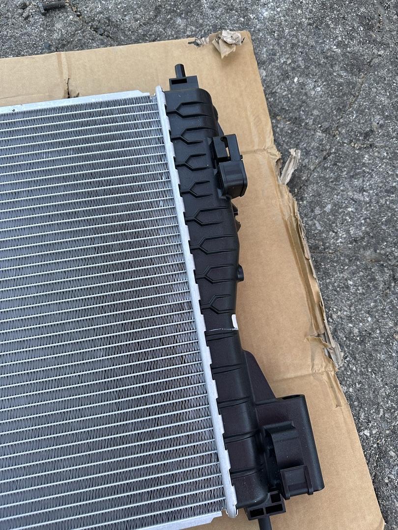 22809072 | 14-17 BUICK REGAL RADIATOR OEM 22809072
