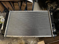 28'' RADIATOR COMPATIBLE WITH 99-07 ESCALADE/SILVERADO/SIERRA 1500 2500 / SUBURBAN/YUKON, OE STYLE ALUMINUM CORE DIRECT FIT RADIATOR, 1-5/16" INLET / 1-9/16" OUTLET OEM-RA-2334