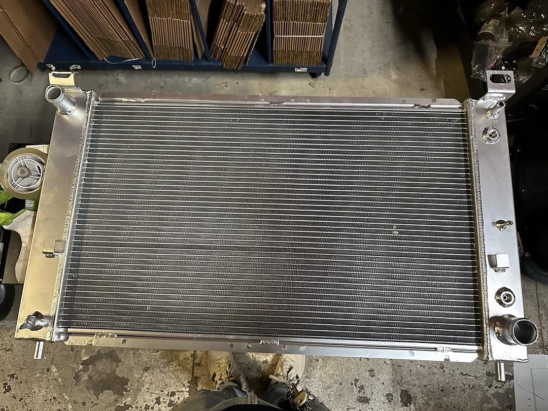00-07 GMC YUKON 00-06 GMC YUKON XL 1500 99-06 GMC SIERRA 1500 SILVERADO 99-00 GMC SIERRA 2500 02-05 CADILLAC ESCALADE 2-ROW FULL ALUMINUM RADIATOR RA-SILVERADO99-2-ASIS