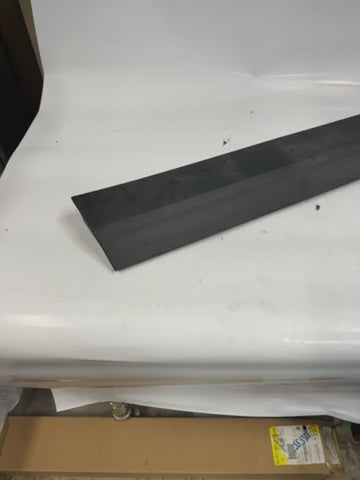 85617328 New Left Front Lower Door Trim Molding Black for Cadillac XT5 2017-2025