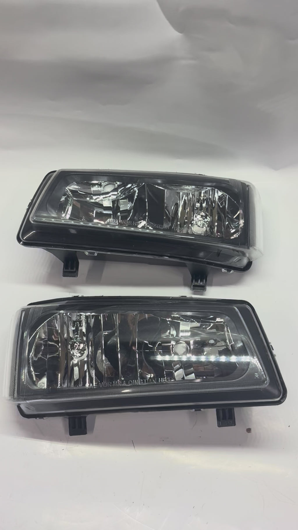 03-06 CHEVY SILVERADO TOPS ONLY BLACK CLEAR HEADLIGHTS