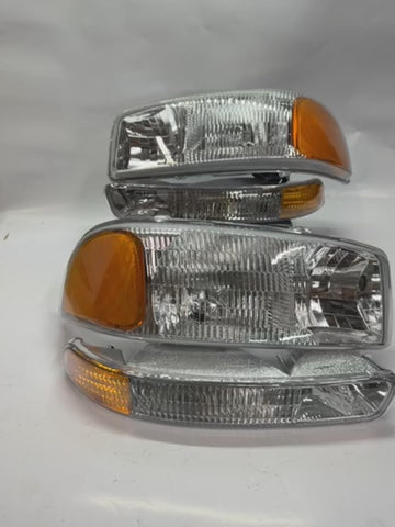 99-06 GMC SIERRA CHROME HOUSING WITH AMBER REFLECTOR HEADLIGHTS OE STYLE
