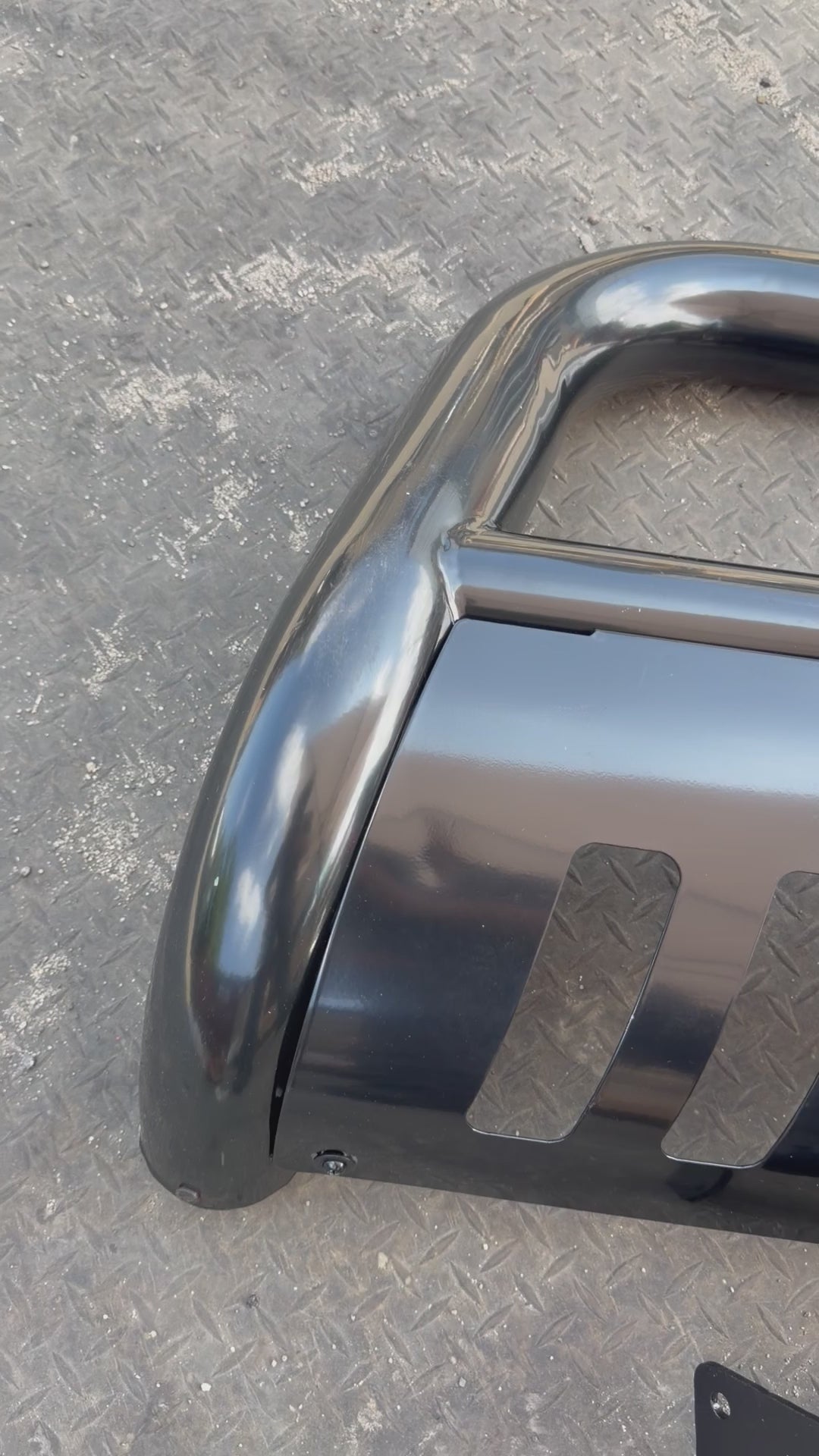 1999–2007 Ford F-250 Super Duty 3" Bull Bar - Black no hardware