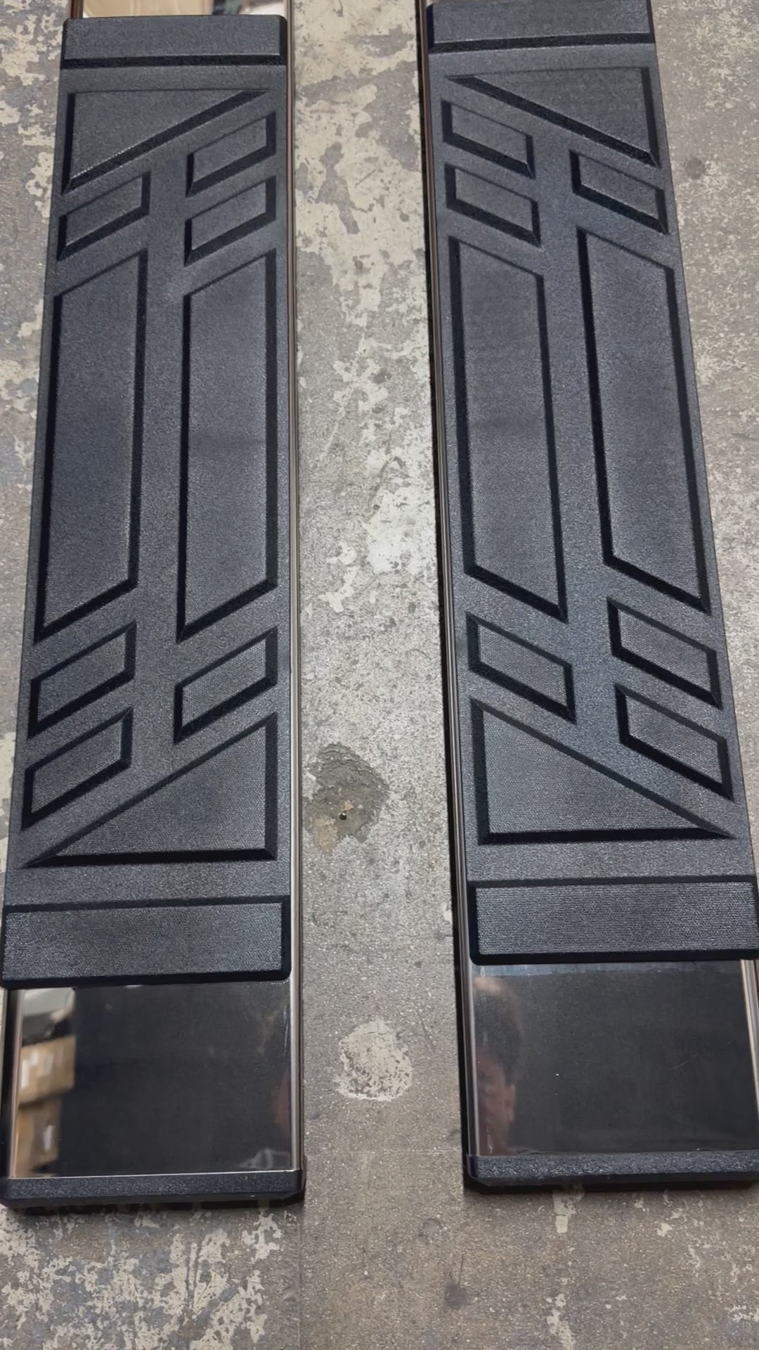 STEPB-U-175-T1 Universal Running Boards extended cab – Polished Silver/Black – Pair