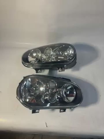 99-05 Volkswagen Golf Black Housing Clear