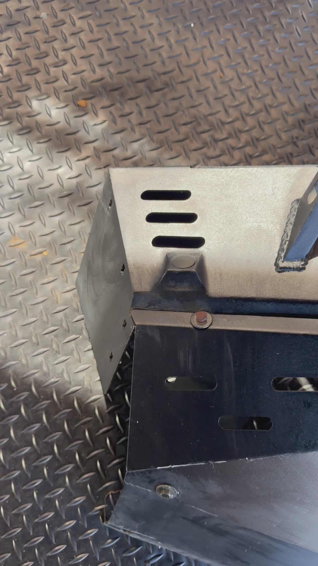 21-23 FORD BRONCO NO BRACKETS NO HW AS IS