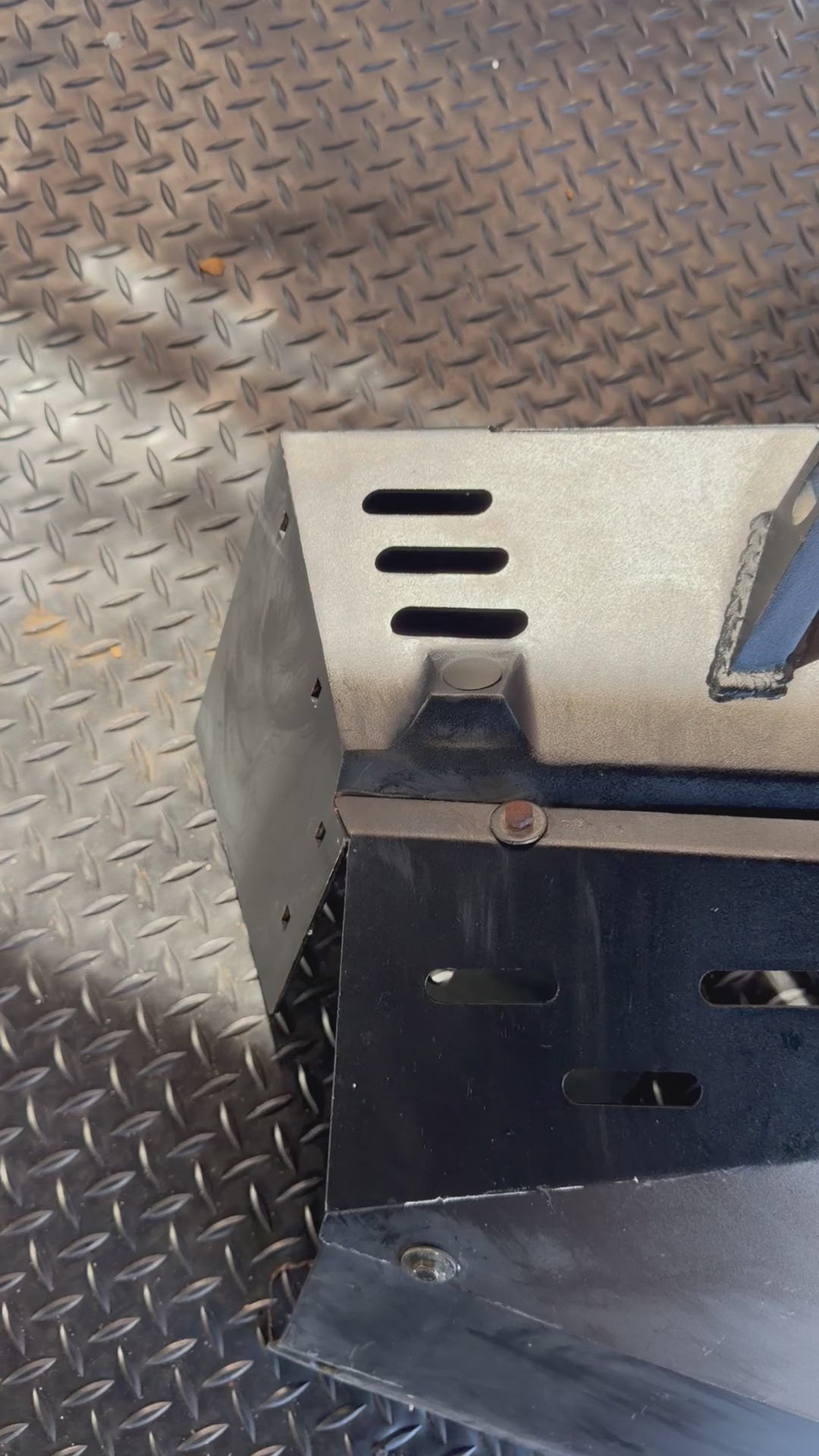 21-23 FORD BRONCO NO BRACKETS NO HW AS IS