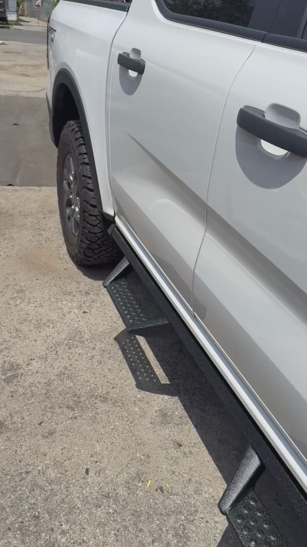 19-26 FORD RANGER CREW CAB OFF ROAD POWDER COATED RUNNING BOARDS SIDESTEPS STEPPERS ESCALON